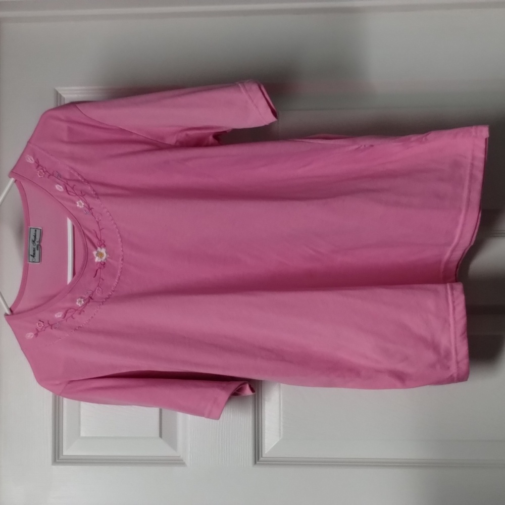 Anne Fashion women size L short sleeve T-shirt pink with embroidered flowers